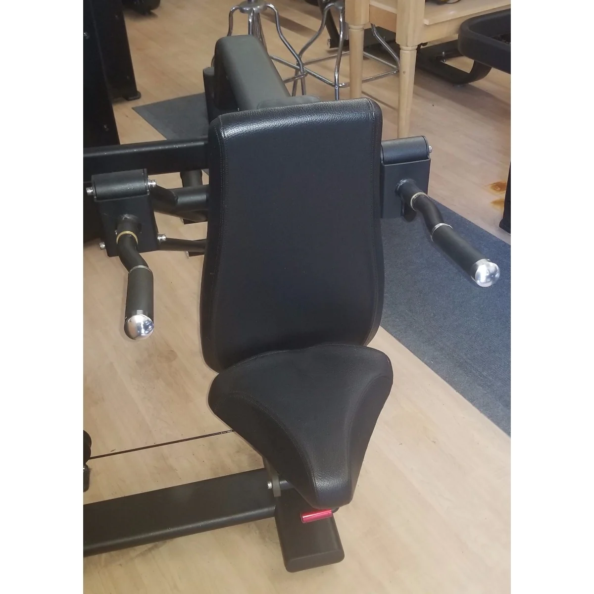 Elite Selectorized Assisted Chin Dip Machine | Muscle D Fitness (MDE-16) - Image 2