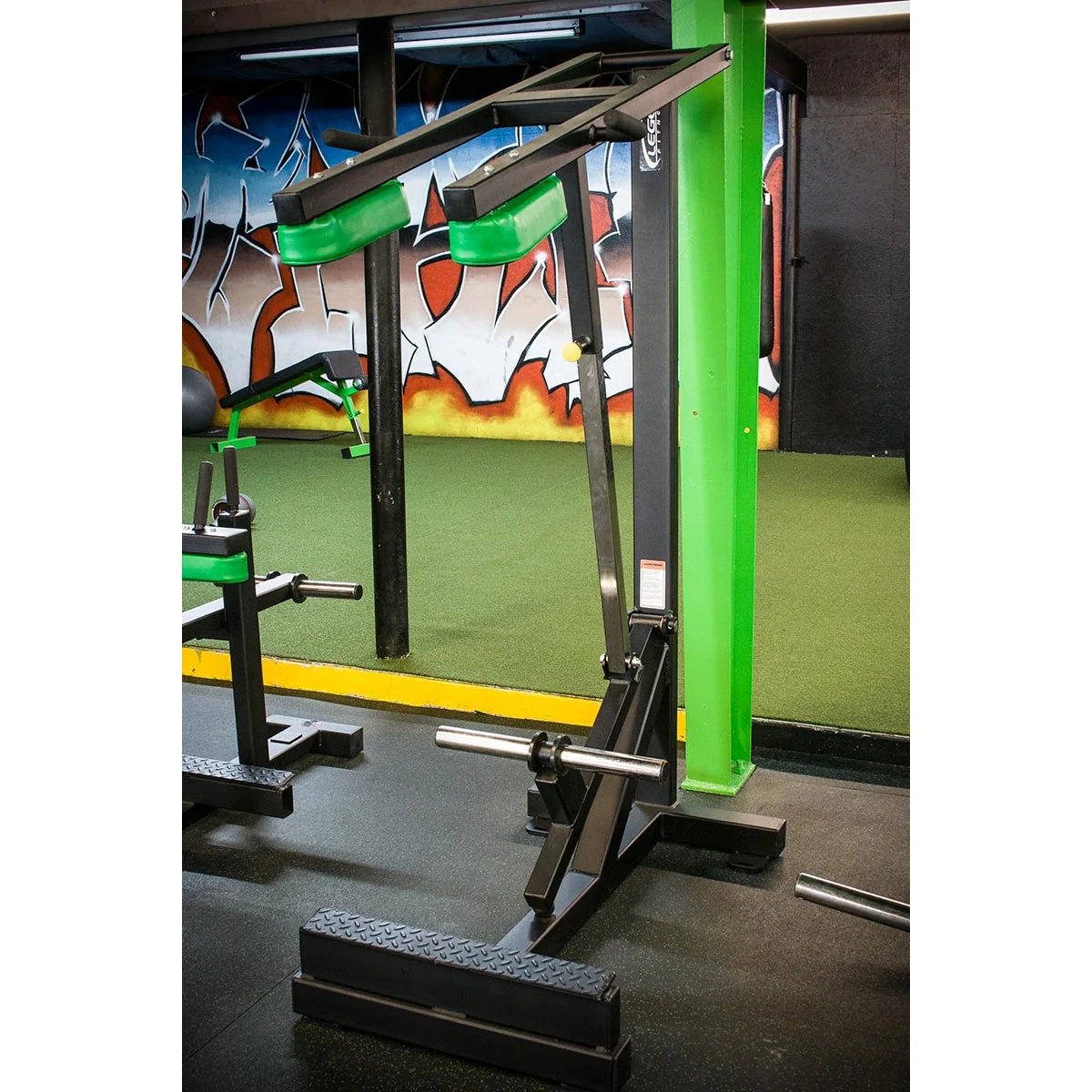 Plate Loaded Standing Calf Raise Machine -- Legend Fitness (3152) - Image 3